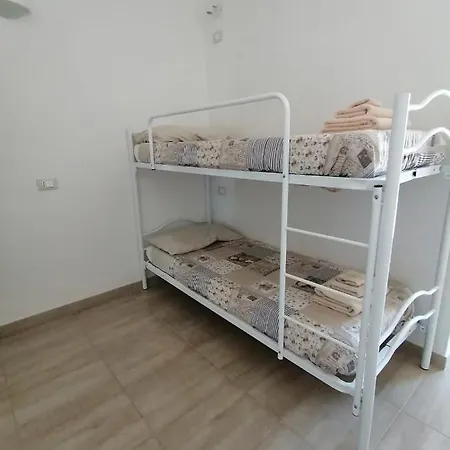 Piccolo Ulivo Salento 韦尔诺莱