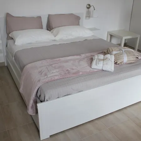 Piccolo Ulivo Salento Bed and Breakfast Vernole