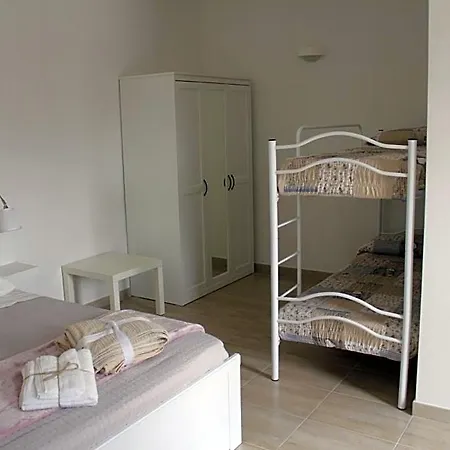 Bed and Breakfast Piccolo Ulivo Salento 3*