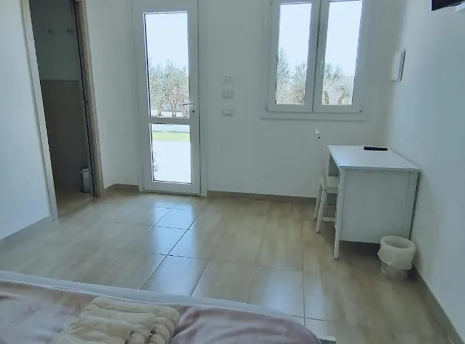 Piccolo Ulivo Salento Alojamento de Acomodação e Pequeno-almoço 3*